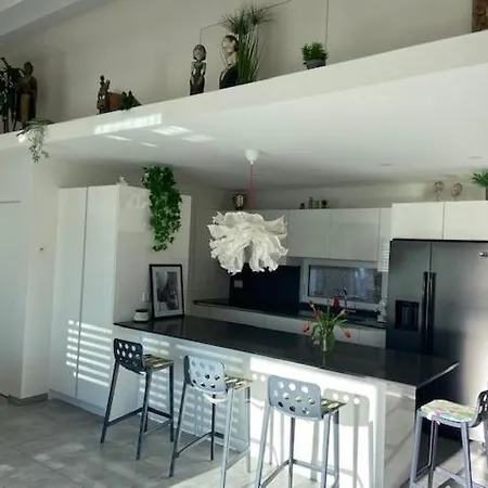 科里纳公寓式酒店